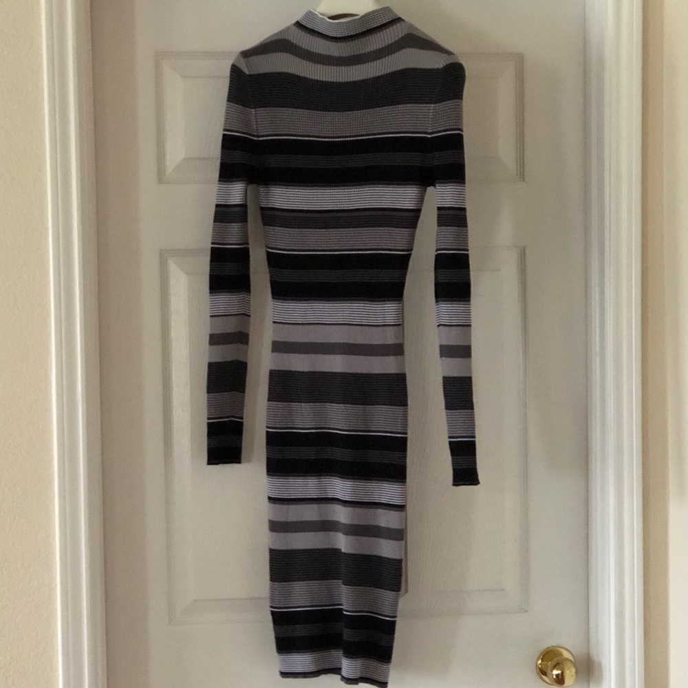 Knit dress length underneath the knee